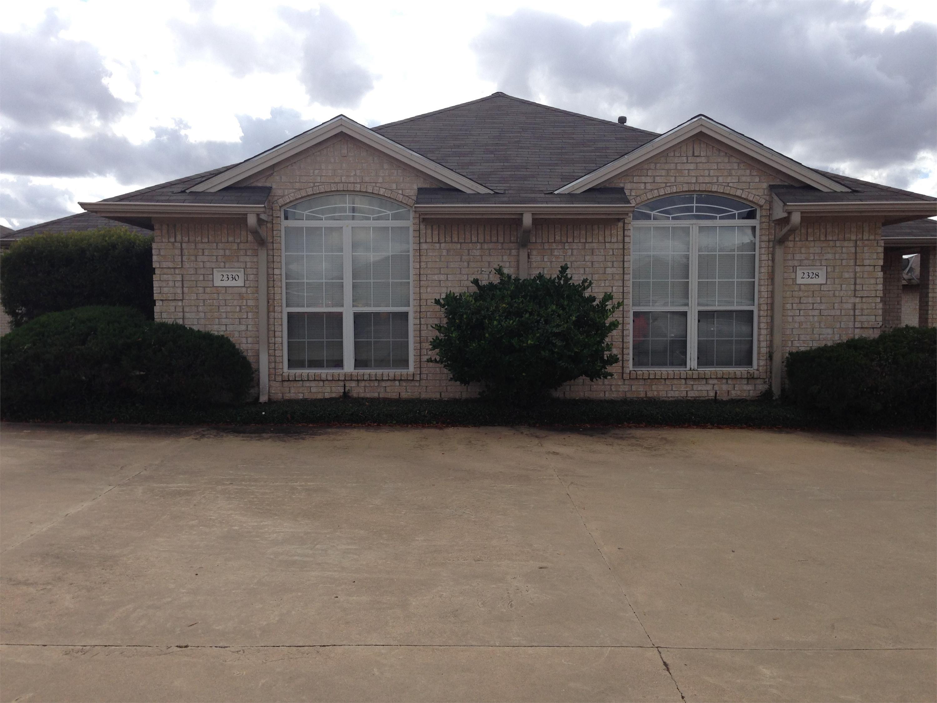 2328-30 Antelope Ln - 2328